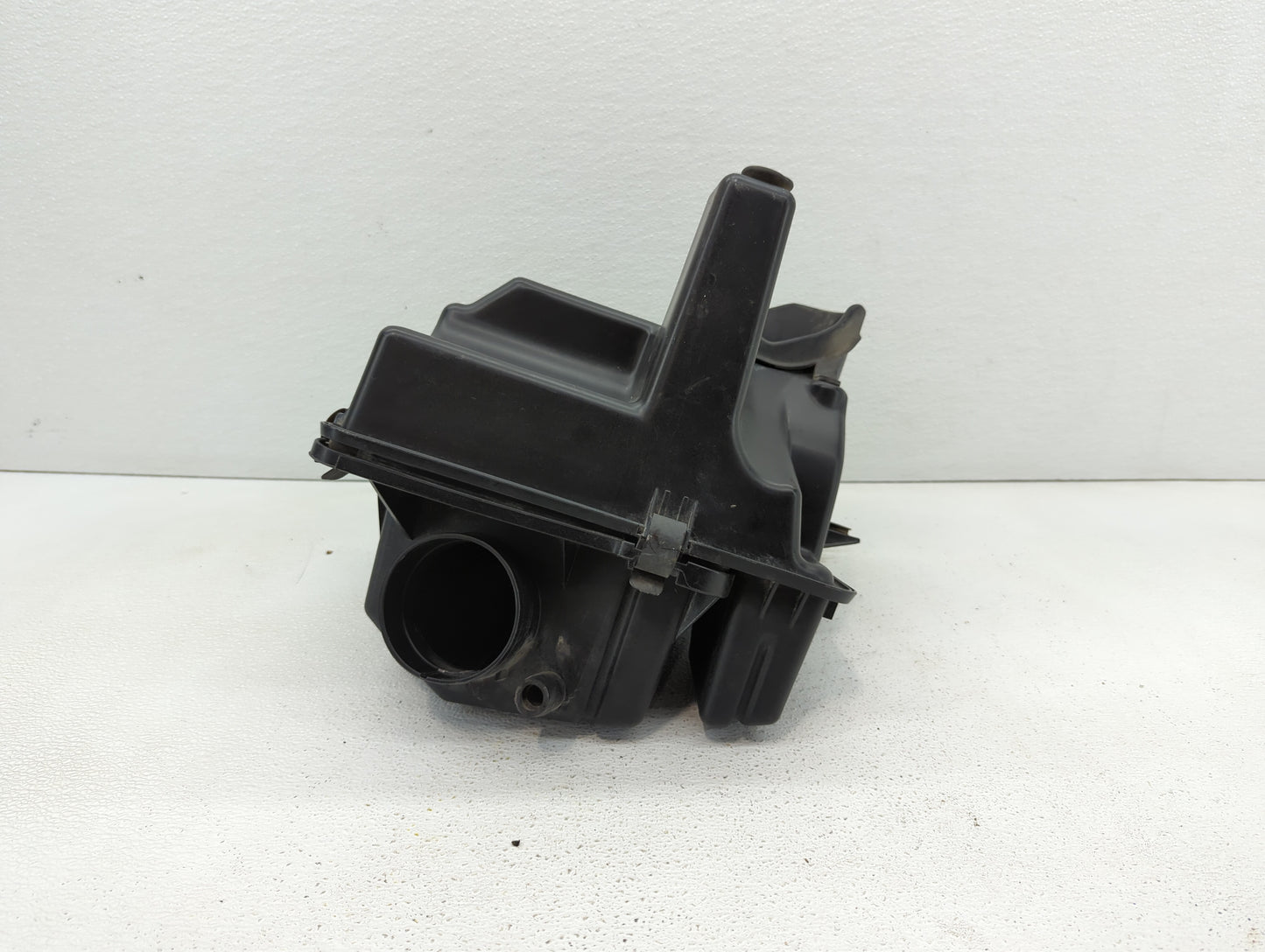2001-2007 Chrysler Town & Country Air Cleaner Intake-duct Hose Tube - Oemusedautoparts1.com