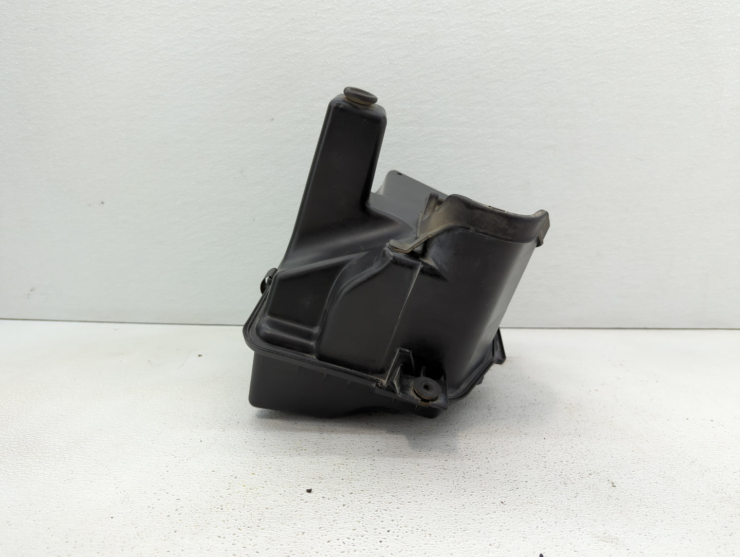 2001-2007 Chrysler Town & Country Air Cleaner Intake-duct Hose Tube - Oemusedautoparts1.com