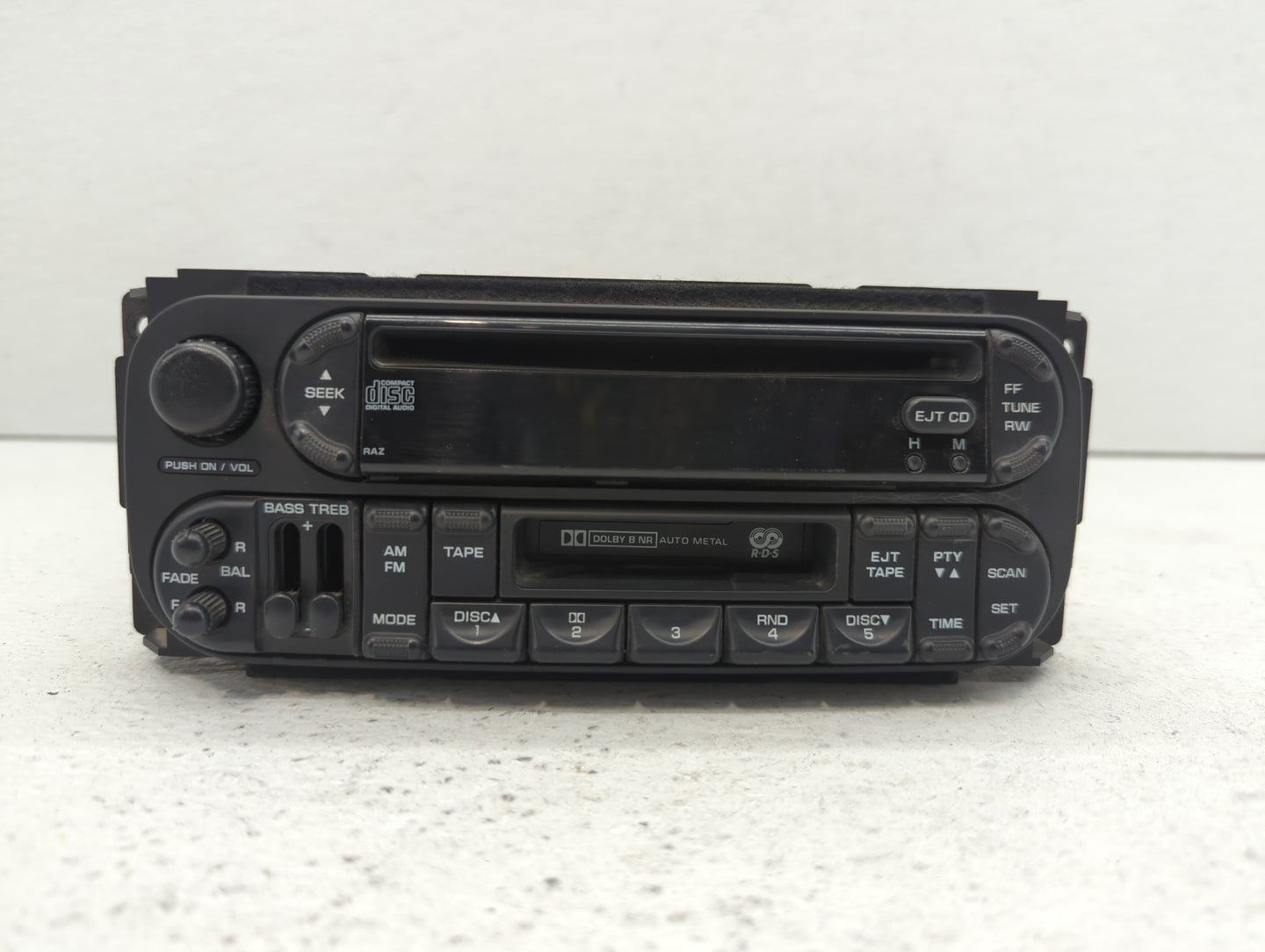 2002-2007 Chrysler Town & Country Radio AM FM Cd Player Receiver Replacement P/N:P05064042AA P56038555AL Fits OEM Used Auto 