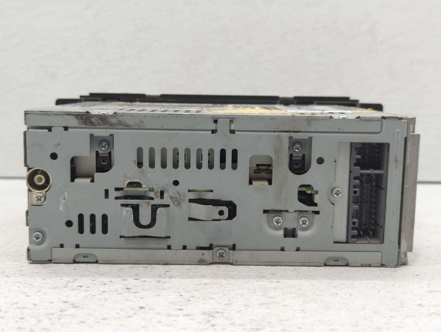 2002-2007 Chrysler Town & Country Radio AM FM Cd Player Receiver Replacement P/N:P05064042AA P56038555AL Fits OEM Used Auto 