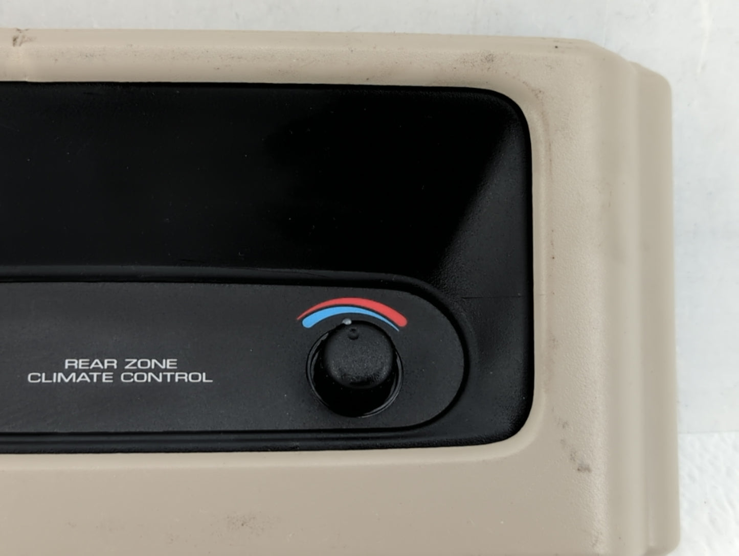 2004-2007 Chrysler Town & Country Climate Control Module Temperature AC/Heater Replacement P/N:4685797AA 05134627AA Fits OEM