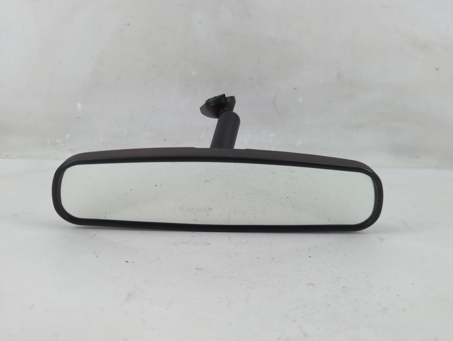 2007 Chrysler Voyager Interior Rear View Mirror Replacement OEM P/N:E8011681 Fits OEM Used Auto Parts - Oemusedautoparts1.co