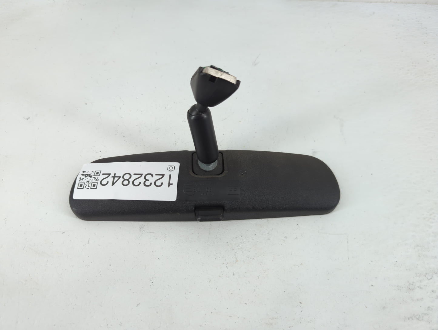 2007 Chrysler Voyager Interior Rear View Mirror Replacement OEM P/N:E8011681 Fits OEM Used Auto Parts - Oemusedautoparts1.co
