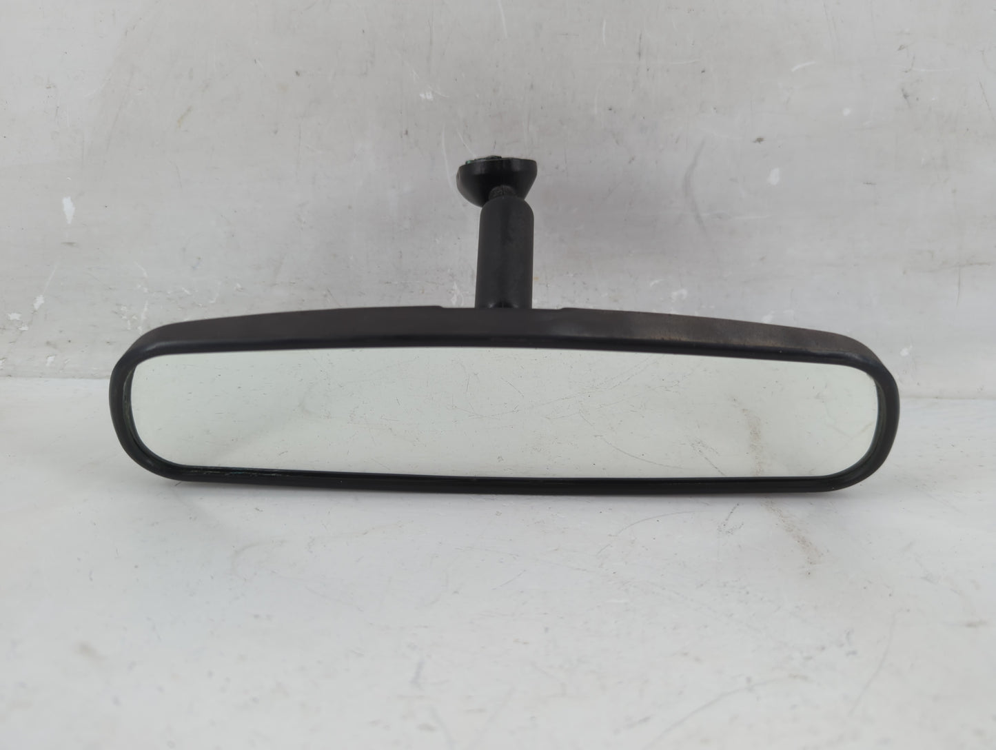 2007 Chrysler Voyager Interior Rear View Mirror Replacement OEM P/N:E8011681 Fits OEM Used Auto Parts - Oemusedautoparts1.co