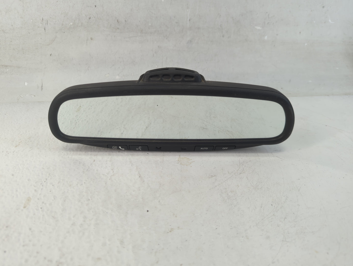 2007 Dodge Aspen Interior Rear View Mirror Replacement OEM P/N:E11015622 Fits OEM Used Auto Parts - Oemusedautoparts1.com