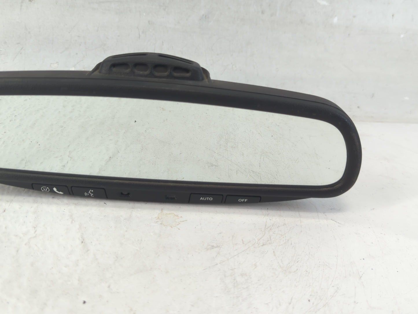 2007 Dodge Aspen Interior Rear View Mirror Replacement OEM P/N:E11015622 Fits OEM Used Auto Parts - Oemusedautoparts1.com
