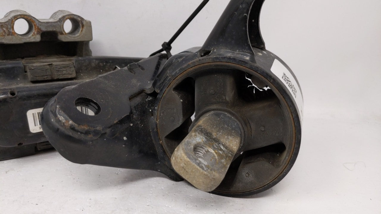 2007 Dodge Avenger Engine Gearbox Motor Mount - Oemusedautoparts1.com