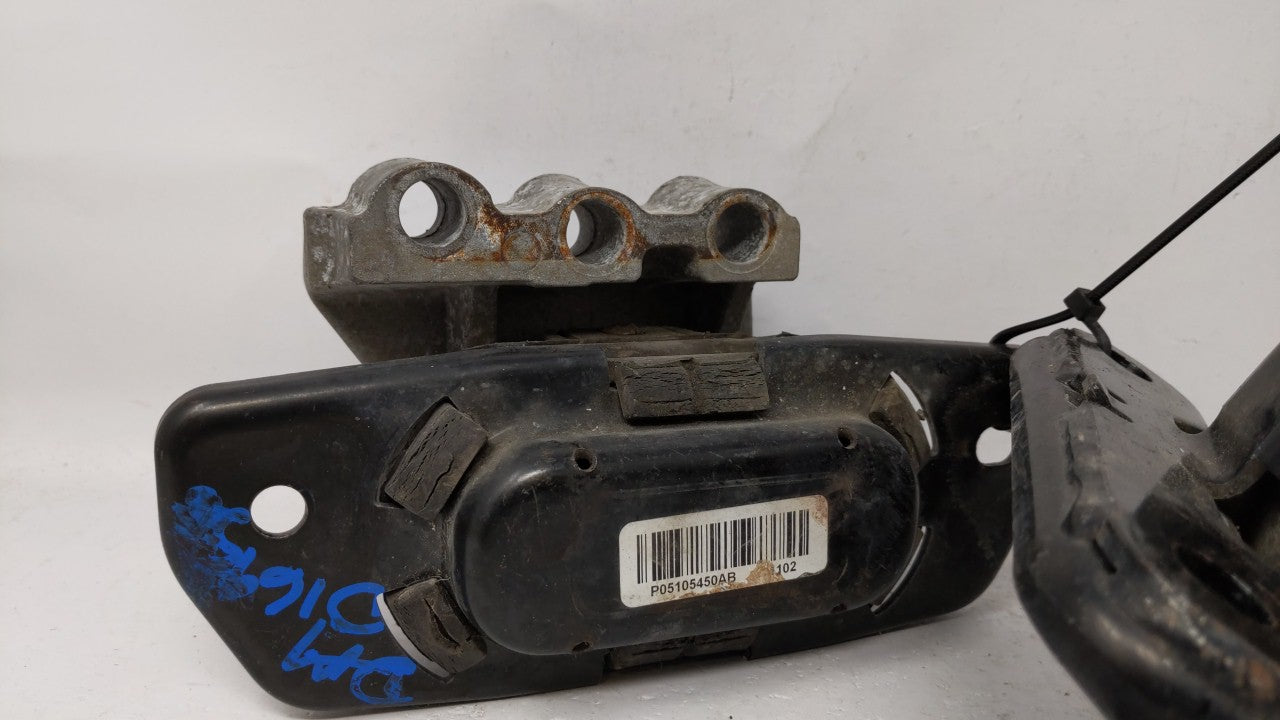 2007 Dodge Avenger Engine Gearbox Motor Mount - Oemusedautoparts1.com