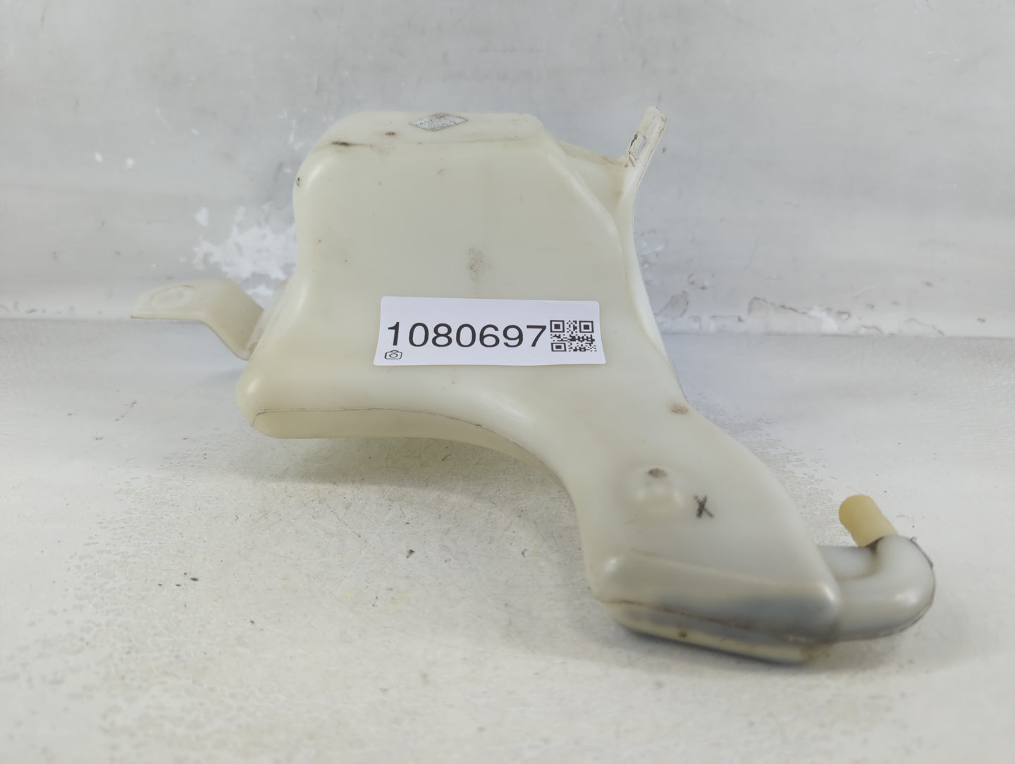 2007-2012 Dodge Caliber Windshield Washer Fluid Reservoir Bottle Oem - Oemusedautoparts1.com