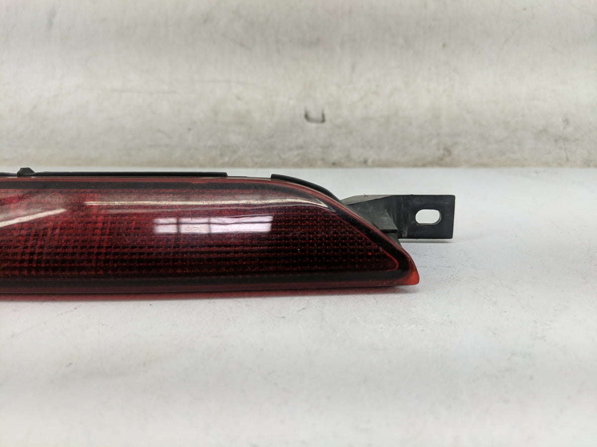 2007 Dodge Caliber Rear Center Lid Brake Light Tail Light Fits OEM Used Auto Parts - Oemusedautoparts1.com