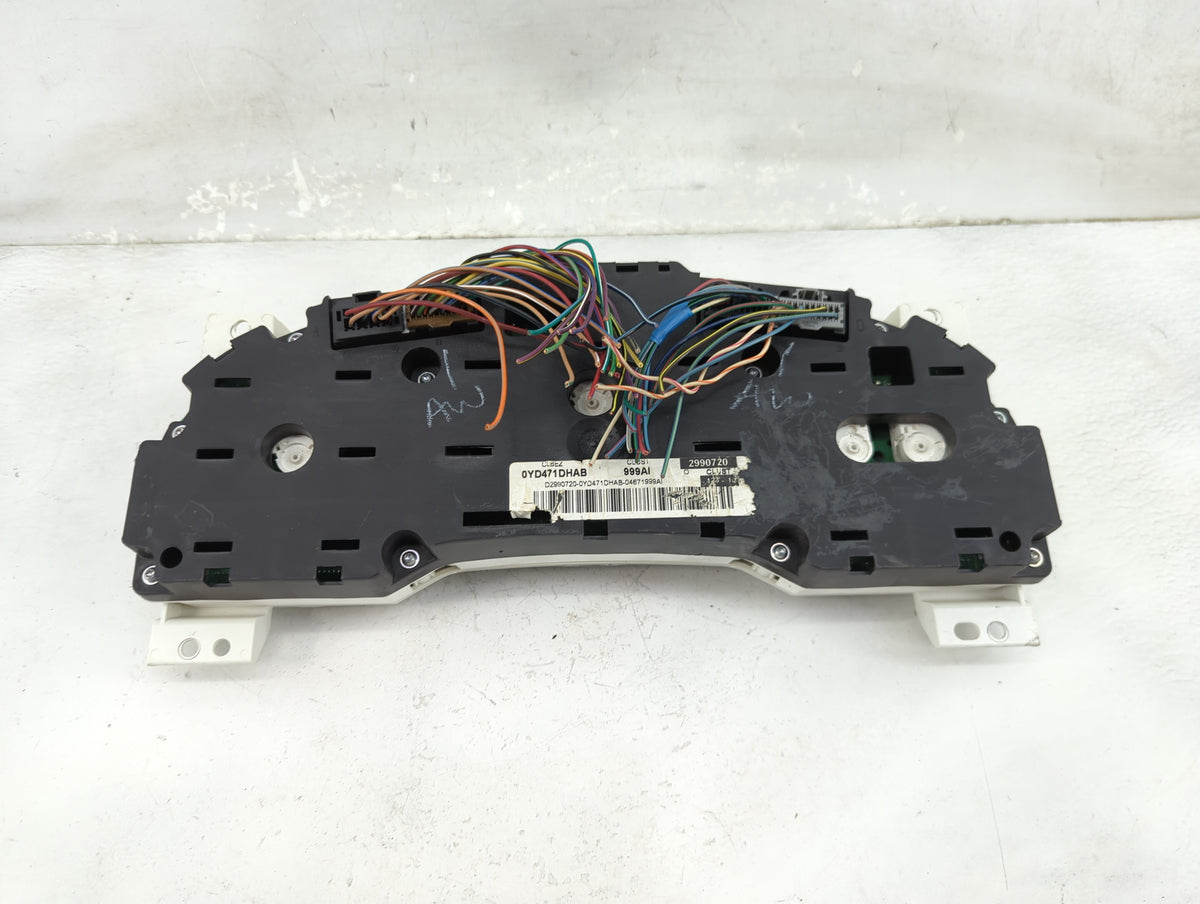 2007-2008 Dodge Caliber Instrument Cluster Speedometer Gauges Miles:115K Fits Fits 2007 2008 OEM Used Auto Parts - Oemusedau