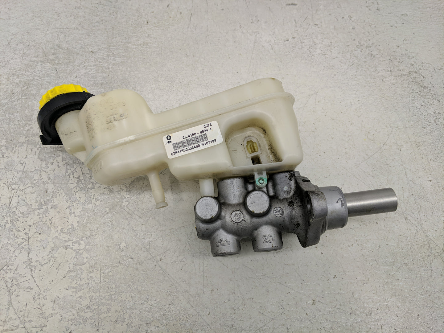 2007-2012 Dodge Caliber Brake Master Cylinder 1312063 - Oemusedautoparts1.com