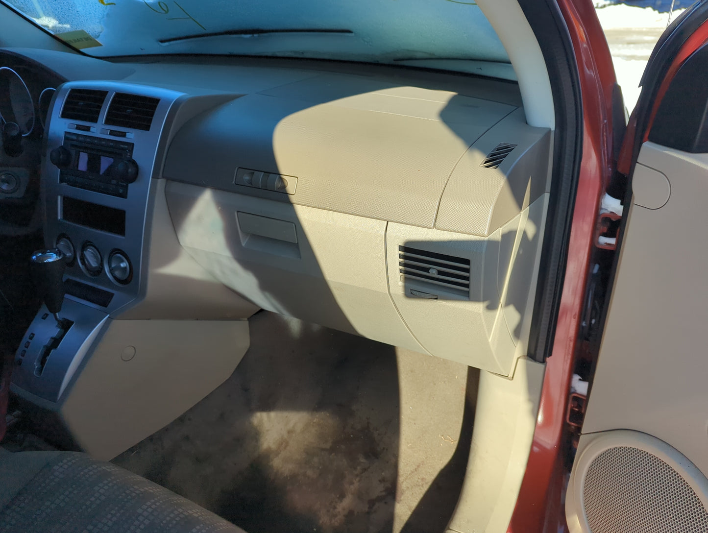 2007 Dodge Caliber Passenger Glove Box Door Storage Compartment 1323150 - Oemusedautoparts1.com