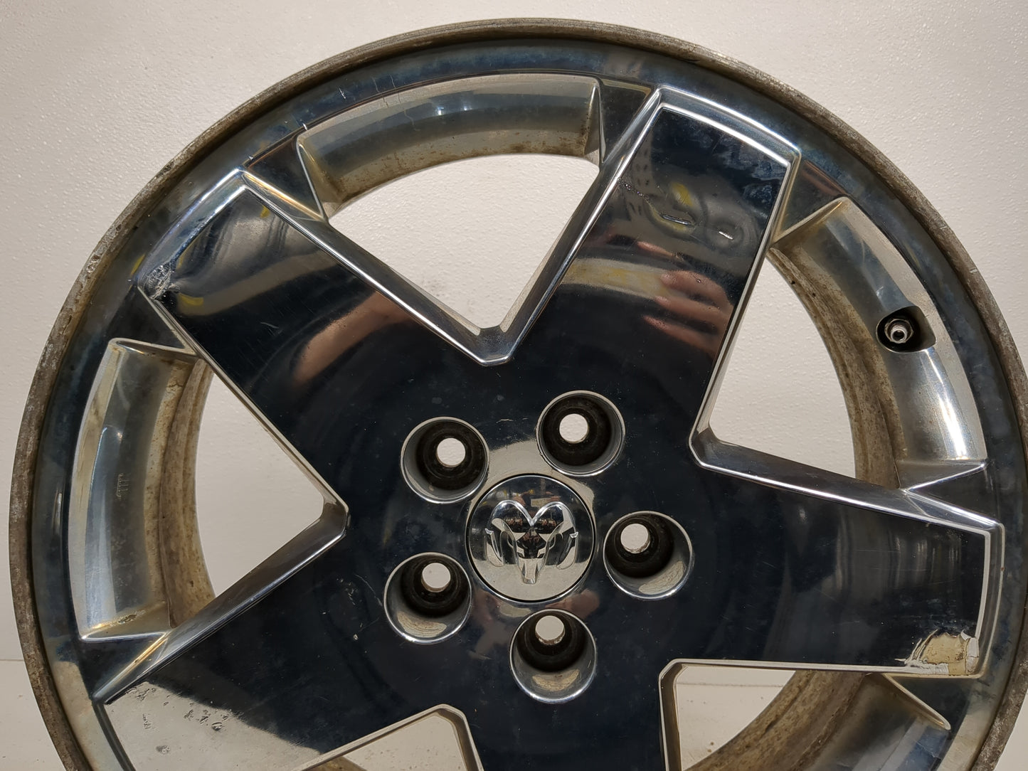2007-2012 Dodge Caliber Oem Wheel Rim 1325314 - Oemusedautoparts1.com