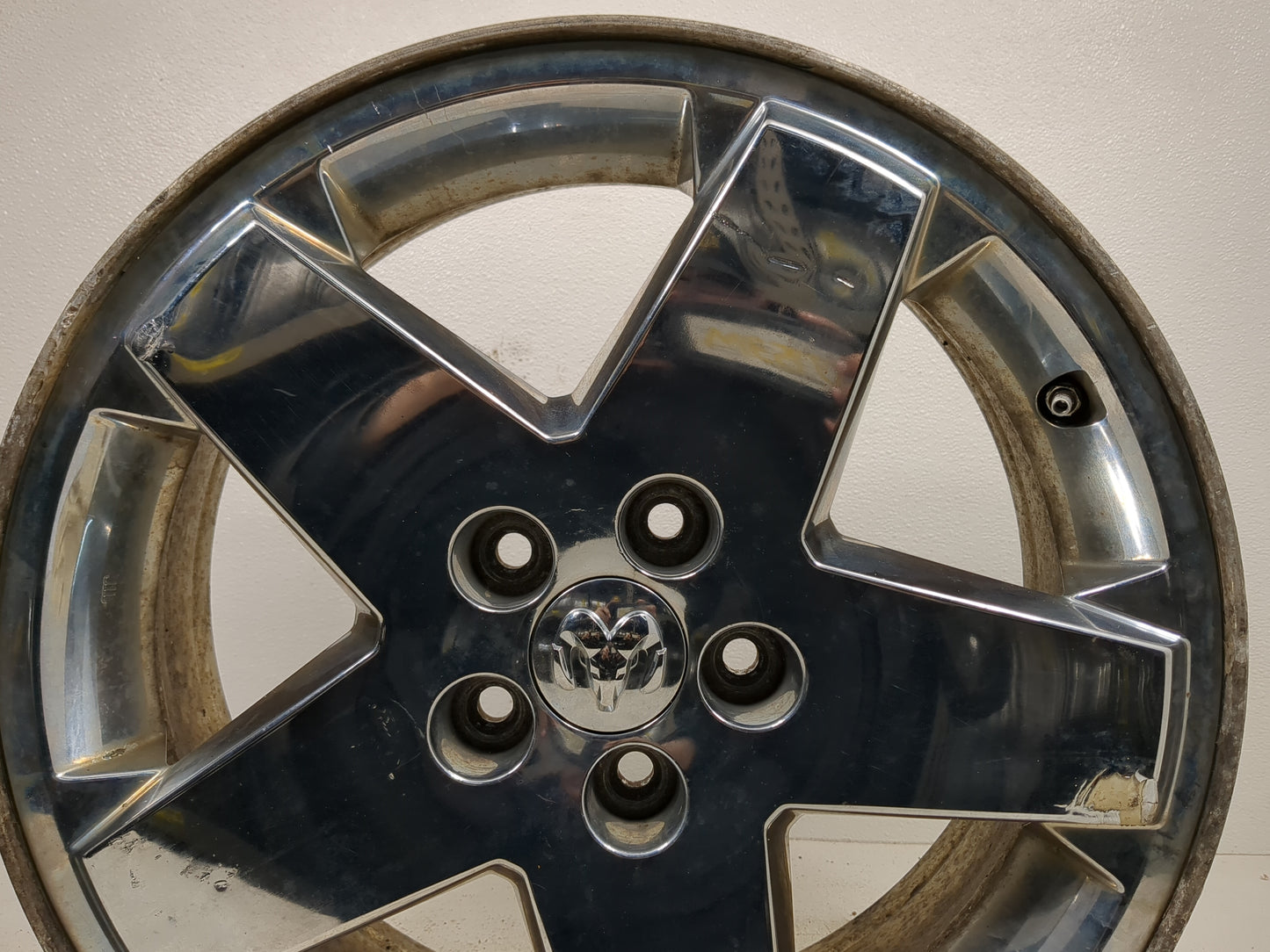 2007-2012 Dodge Caliber Oem Wheel Rim 1325314 - Oemusedautoparts1.com