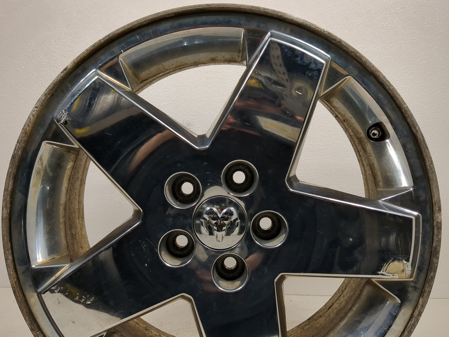 2007-2012 Dodge Caliber Oem Wheel Rim 1325314 - Oemusedautoparts1.com