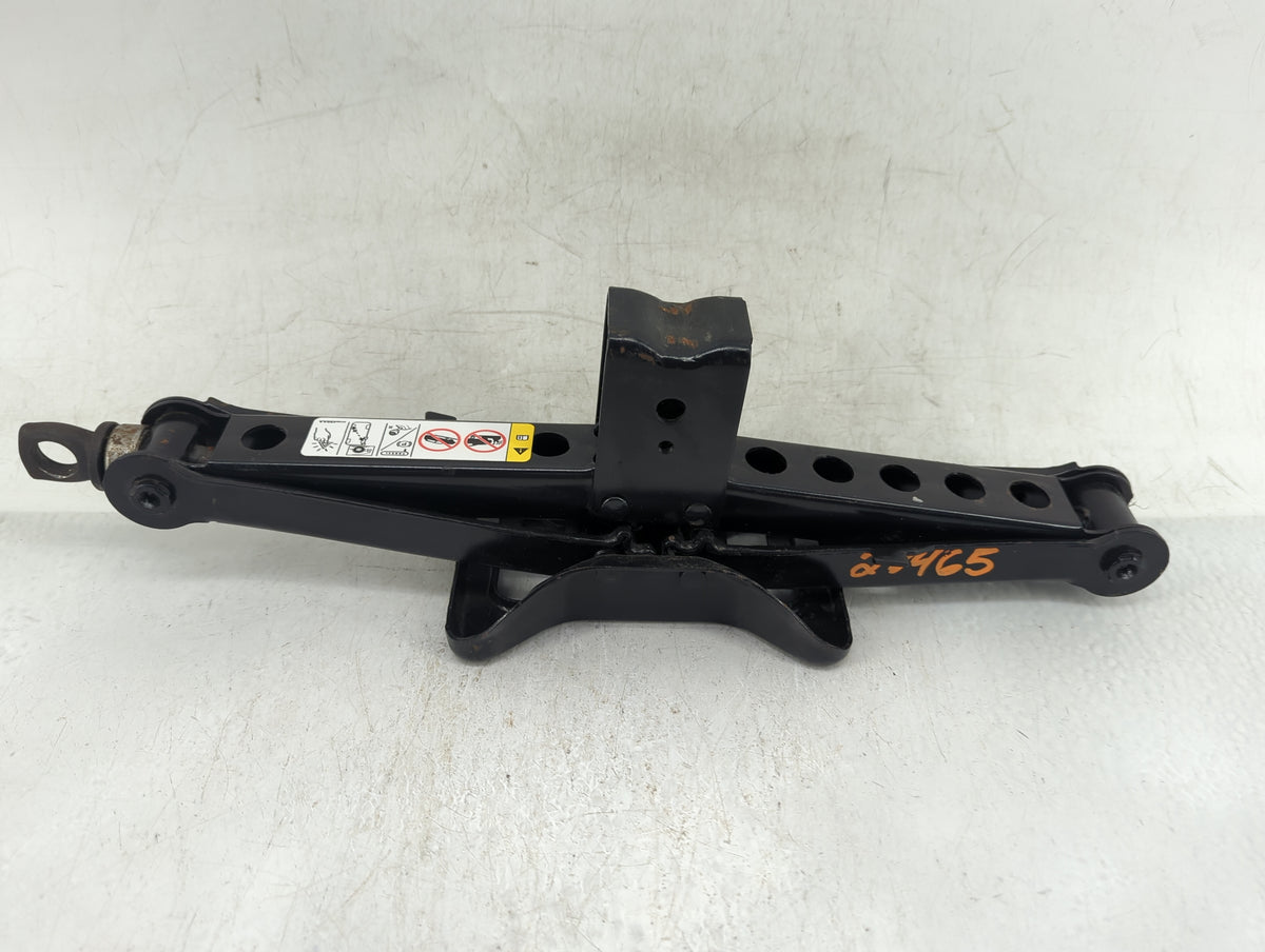 2007 Dodge Caliber Spare Scissor Car Jack 1416030 - Oemusedautoparts1.com