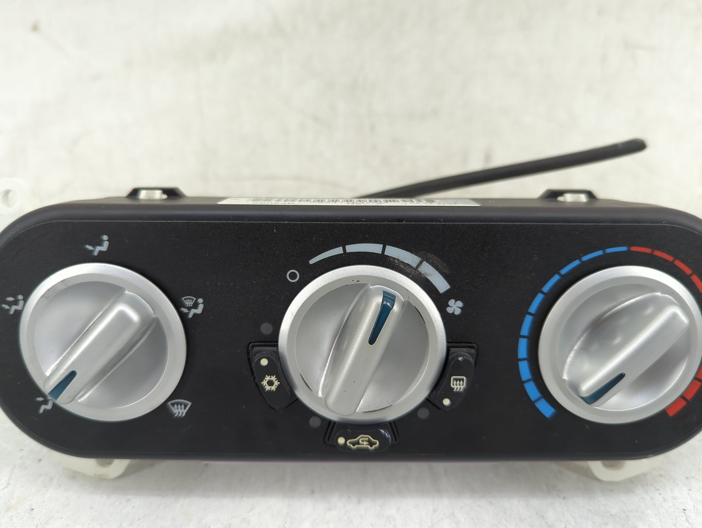 2007-2009 Dodge Caliber Climate Control Module Temperature AC/Heater Replacement Fits Fits 2007 2008 2009 OEM Used Auto Part