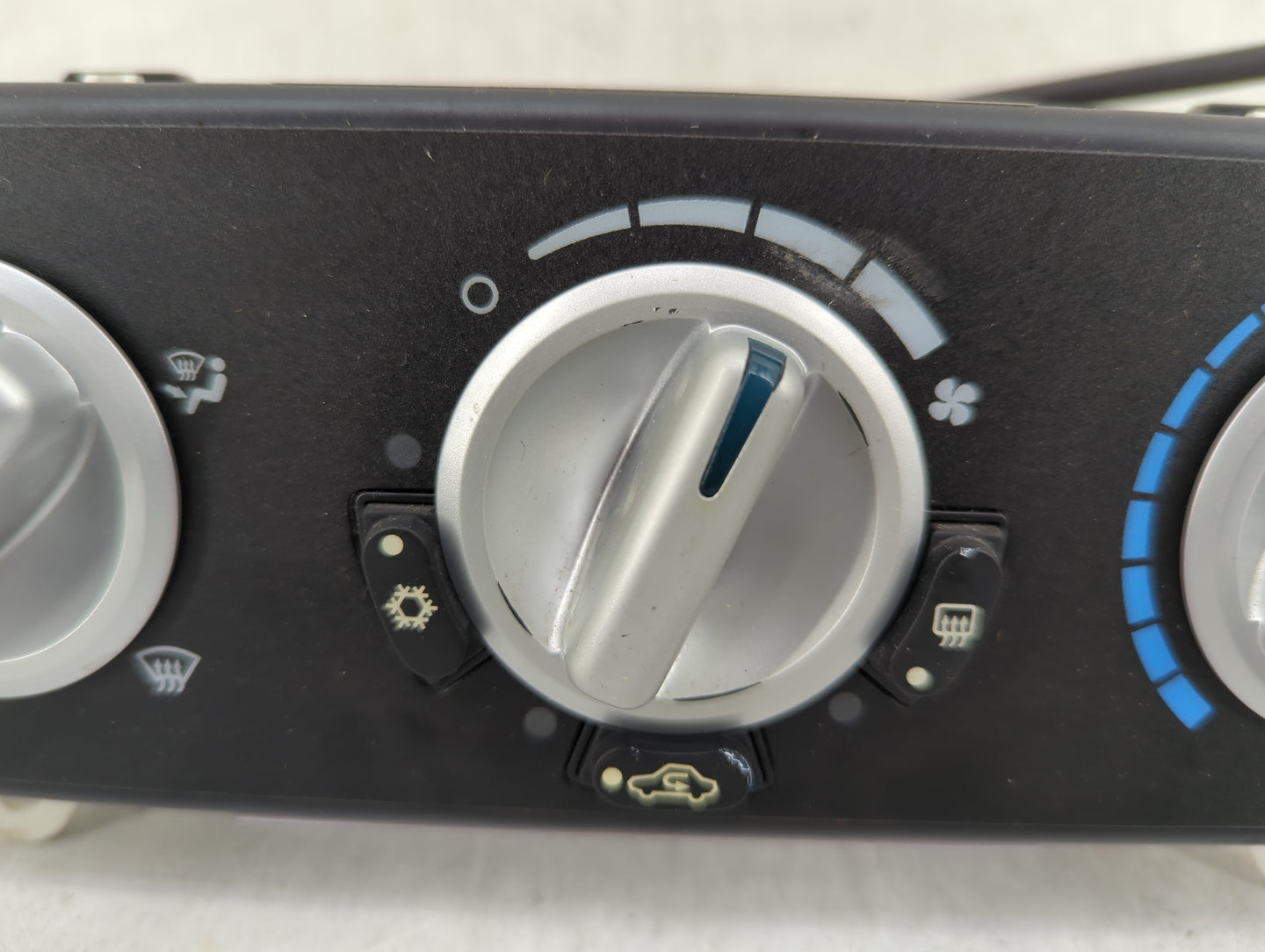 2007-2009 Dodge Caliber Climate Control Module Temperature AC/Heater Replacement Fits Fits 2007 2008 2009 OEM Used Auto Part