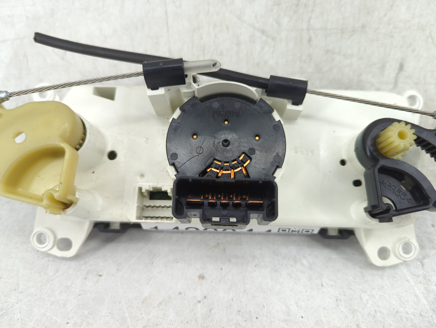 2007-2009 Dodge Caliber Climate Control Module Temperature AC/Heater Replacement Fits Fits 2007 2008 2009 OEM Used Auto Part