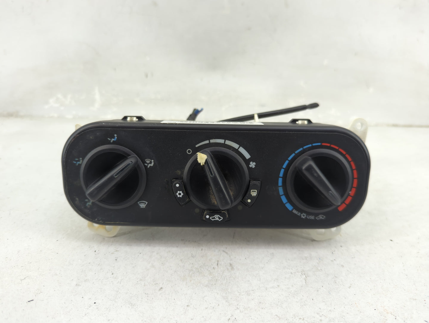 2007-2009 Dodge Caliber Climate Control Module Temperature AC/Heater Replacement P/N:P55111874AF Fits Fits 2007 2008 2009 OE