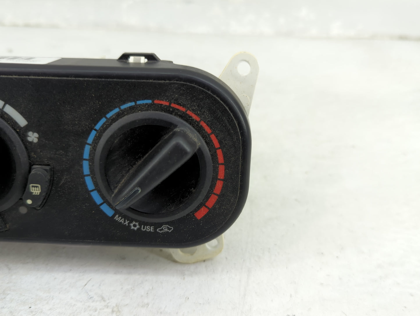 2007-2009 Dodge Caliber Climate Control Module Temperature AC/Heater Replacement P/N:P55111874AC Fits Fits 2007 2008 2009 OE
