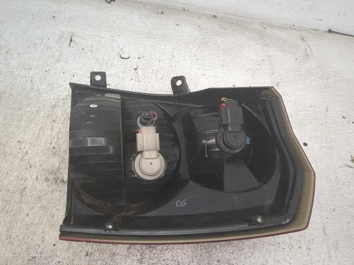 2007 Dodge Caliber Tail Light Assembly Driver Left OEM P/N:05303753AE 05303881AE Fits OEM Used Auto Parts - Oemusedautoparts