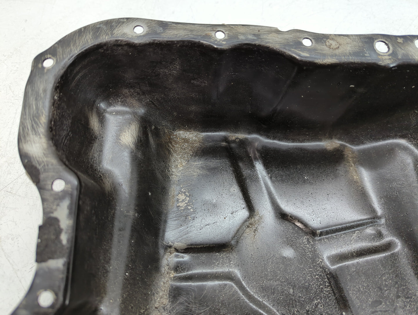 2007-2012 Dodge Caliber Engine Oil Pan P/N:665AEE107 Fits OEM Used Auto Parts - Oemusedautoparts1.com