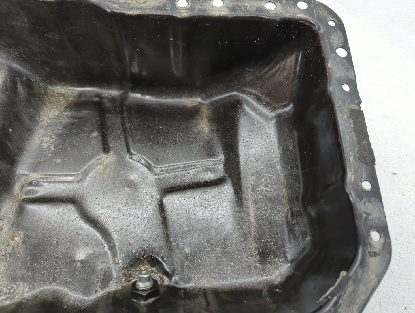 2007-2012 Dodge Caliber Engine Oil Pan P/N:665AEE107 Fits OEM Used Auto Parts - Oemusedautoparts1.com