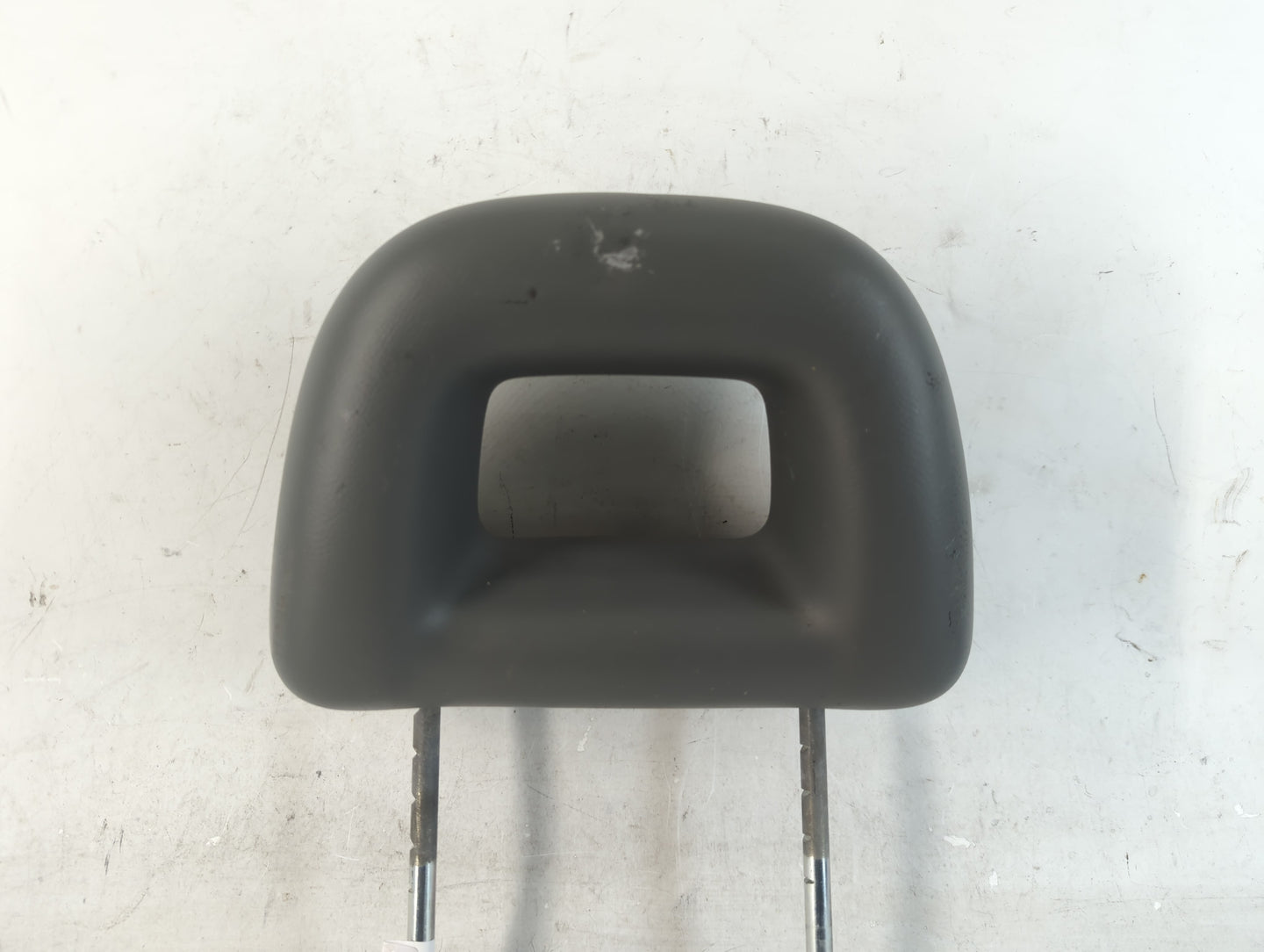 2007 Dodge Caliber Headrest Head Rest Rear Center Seat Fits OEM Used Auto Parts - Oemusedautoparts1.com