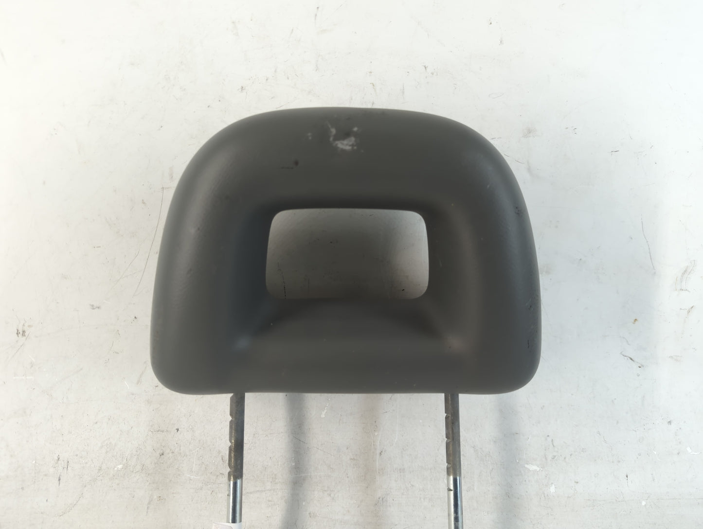 2007 Dodge Caliber Headrest Head Rest Rear Center Seat Fits OEM Used Auto Parts - Oemusedautoparts1.com