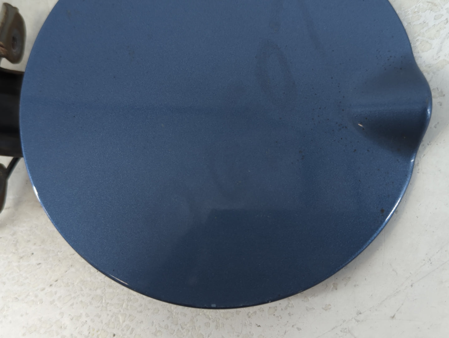 2007 Dodge Caliber Fuel Tank Door Lid Gas Tank Blue - Oemusedautoparts1.com