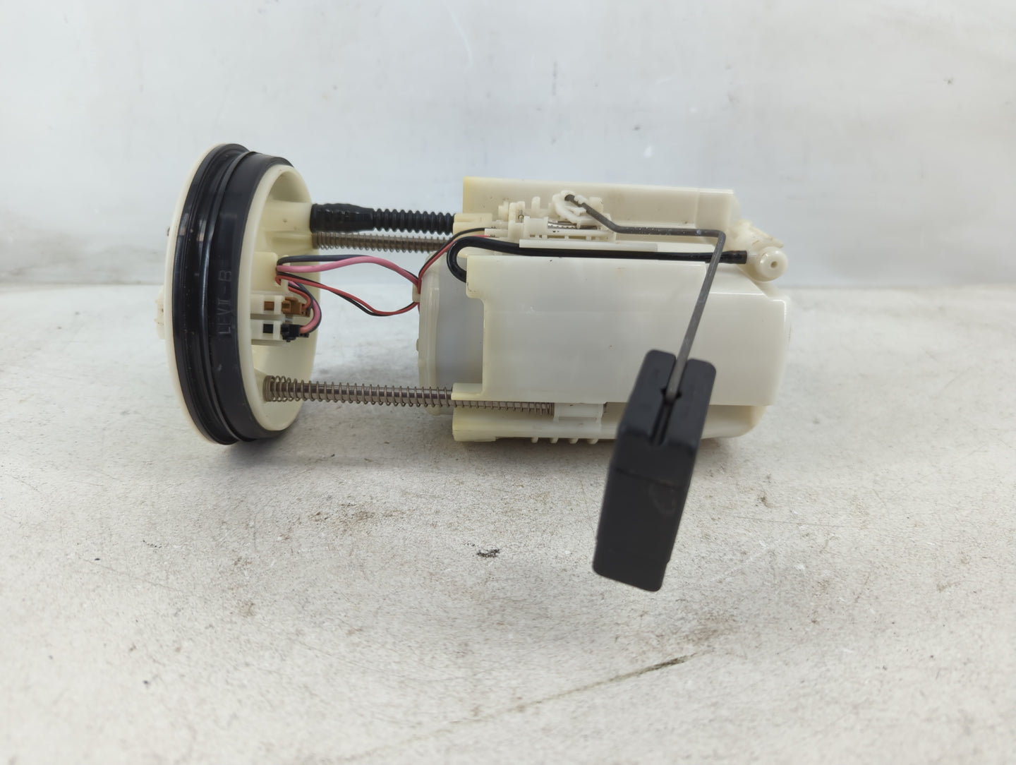 2007-2012 Dodge Caliber Electrical Gas Fuel Pump Assembly - Oemusedautoparts1.com