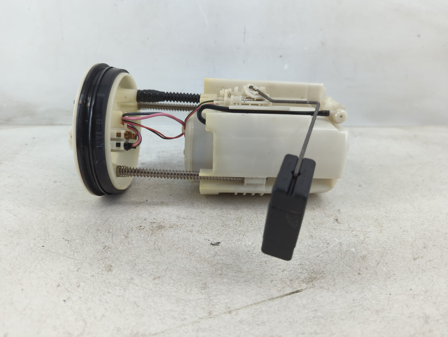 2007-2012 Dodge Caliber Electrical Gas Fuel Pump Assembly - Oemusedautoparts1.com