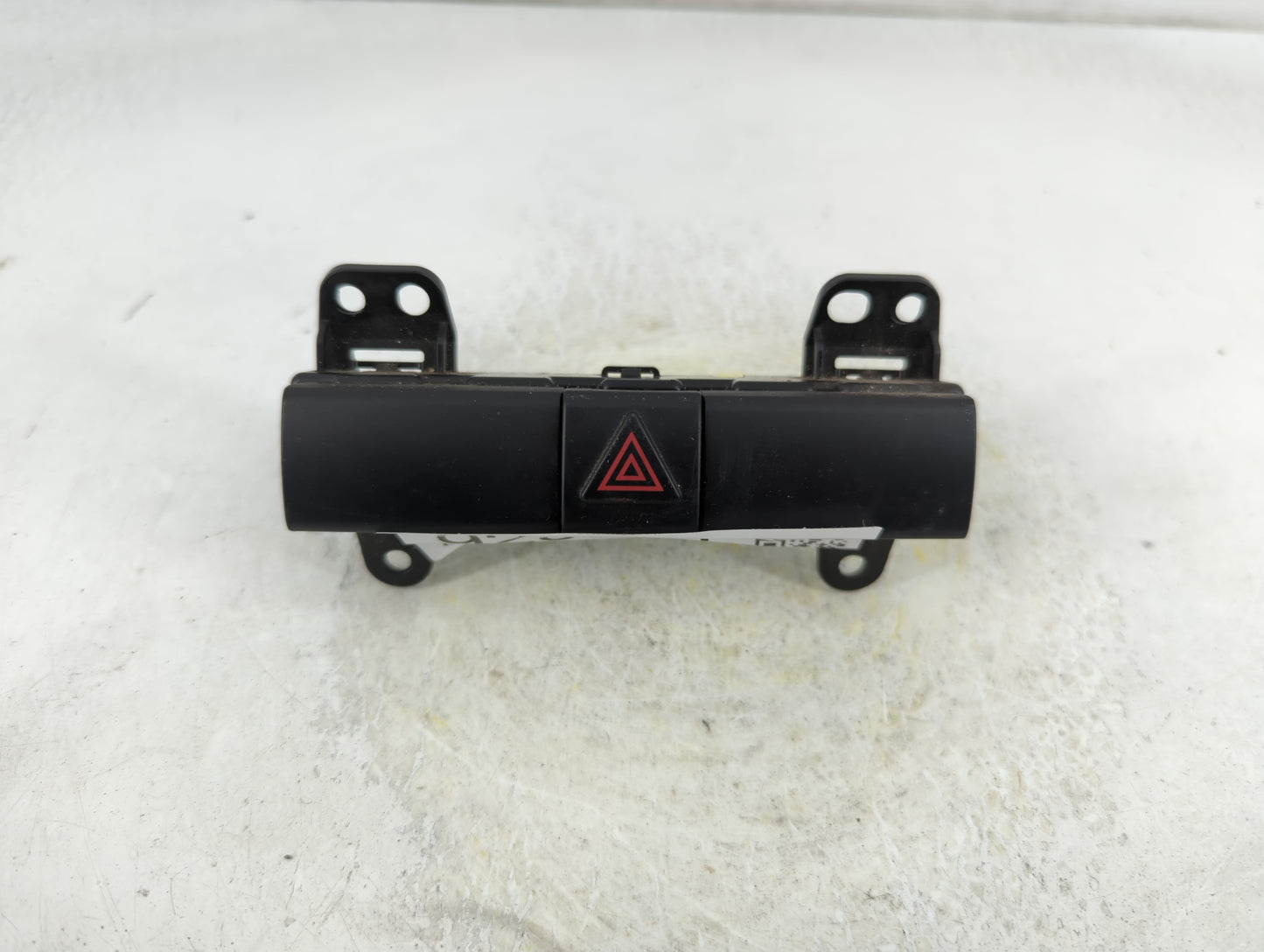 2007 Dodge Caliber Hazard Light Dash Flasher Switch Button - Oemusedautoparts1.com