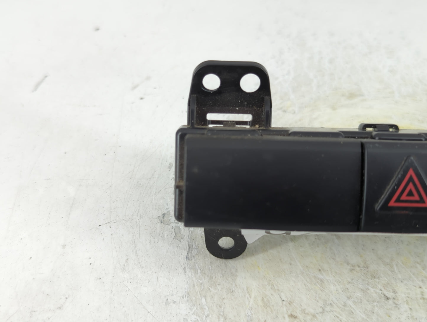 2007 Dodge Caliber Hazard Light Dash Flasher Switch Button - Oemusedautoparts1.com