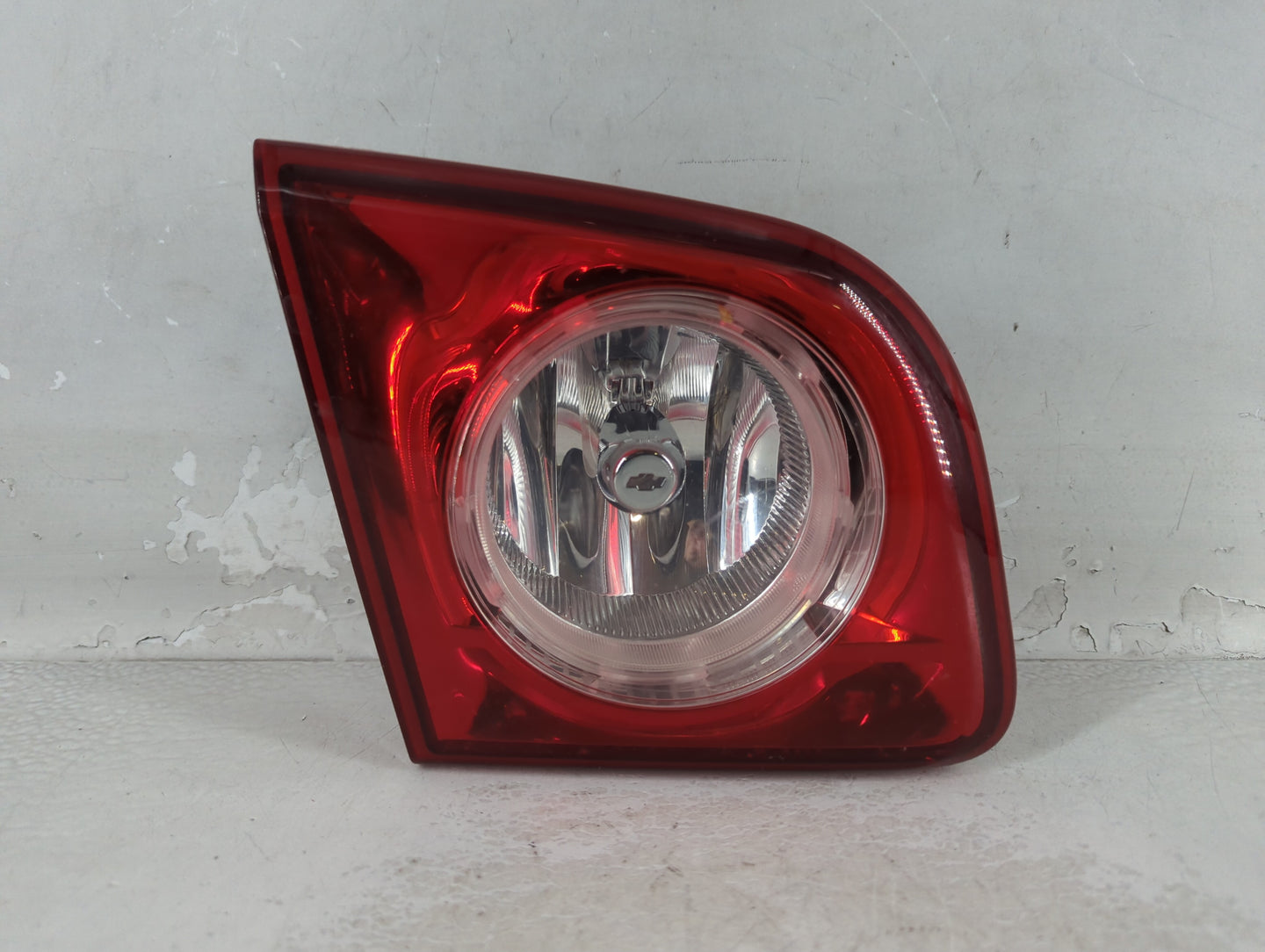 2004-2007 Dodge Caravan Tail Light Assembly Driver Left OEM P/N:15271120 Fits Fits 2004 2005 2006 2007 OEM Used Auto Parts -