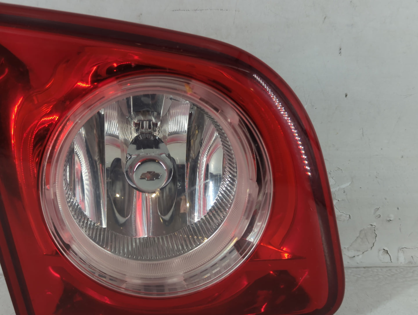 2004-2007 Dodge Caravan Tail Light Assembly Driver Left OEM P/N:15271120 Fits Fits 2004 2005 2006 2007 OEM Used Auto Parts -