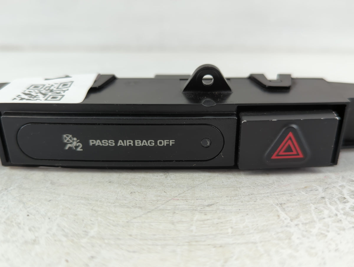 2007 Dodge Caravan Hazard Switch 1105191 - Oemusedautoparts1.com
