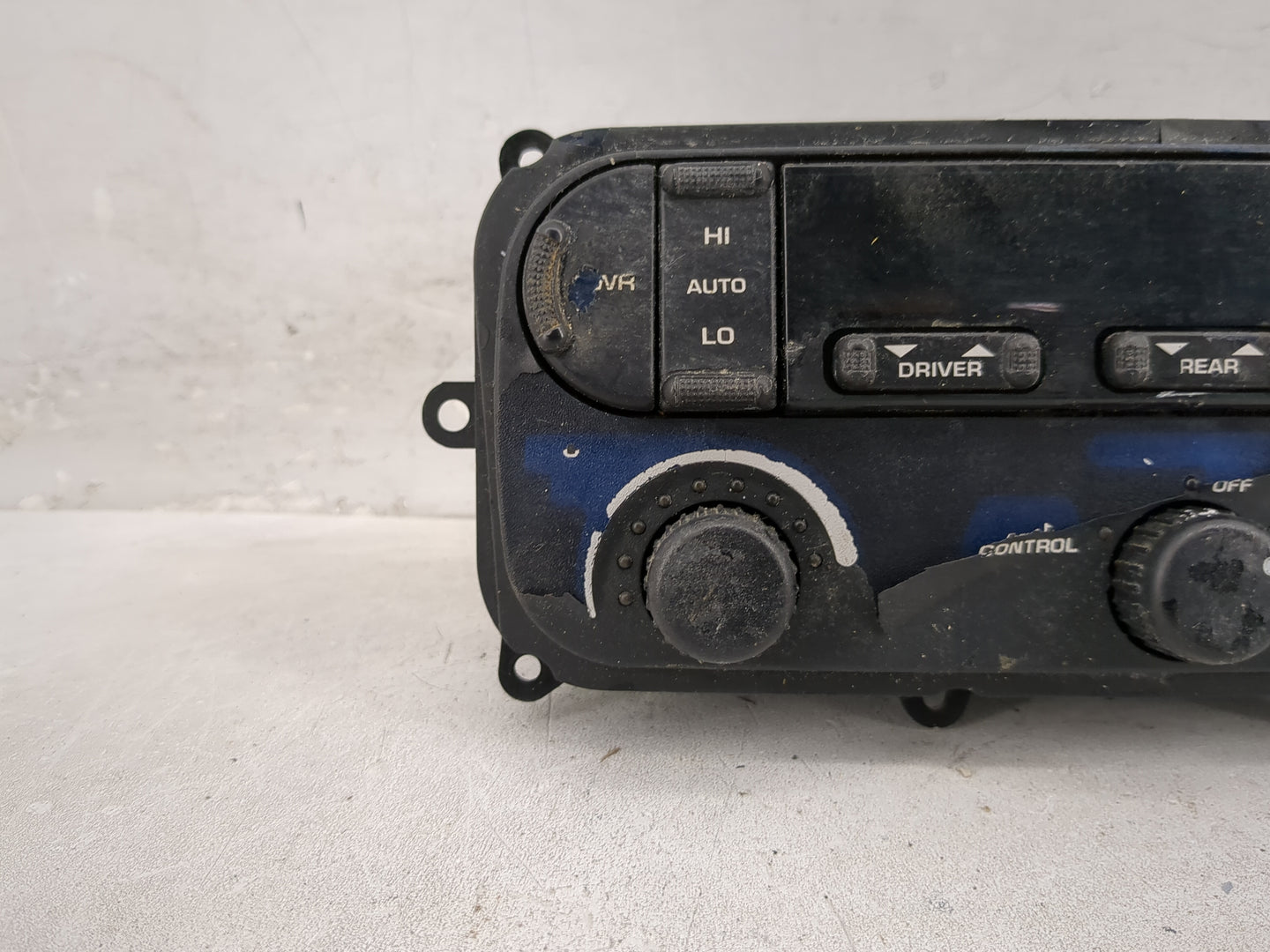 2005-2007 Dodge Caravan Climate Control Module Temperature AC/Heater Replacement P/N:P05136781AB Fits Fits 2005 2006 2007 OE