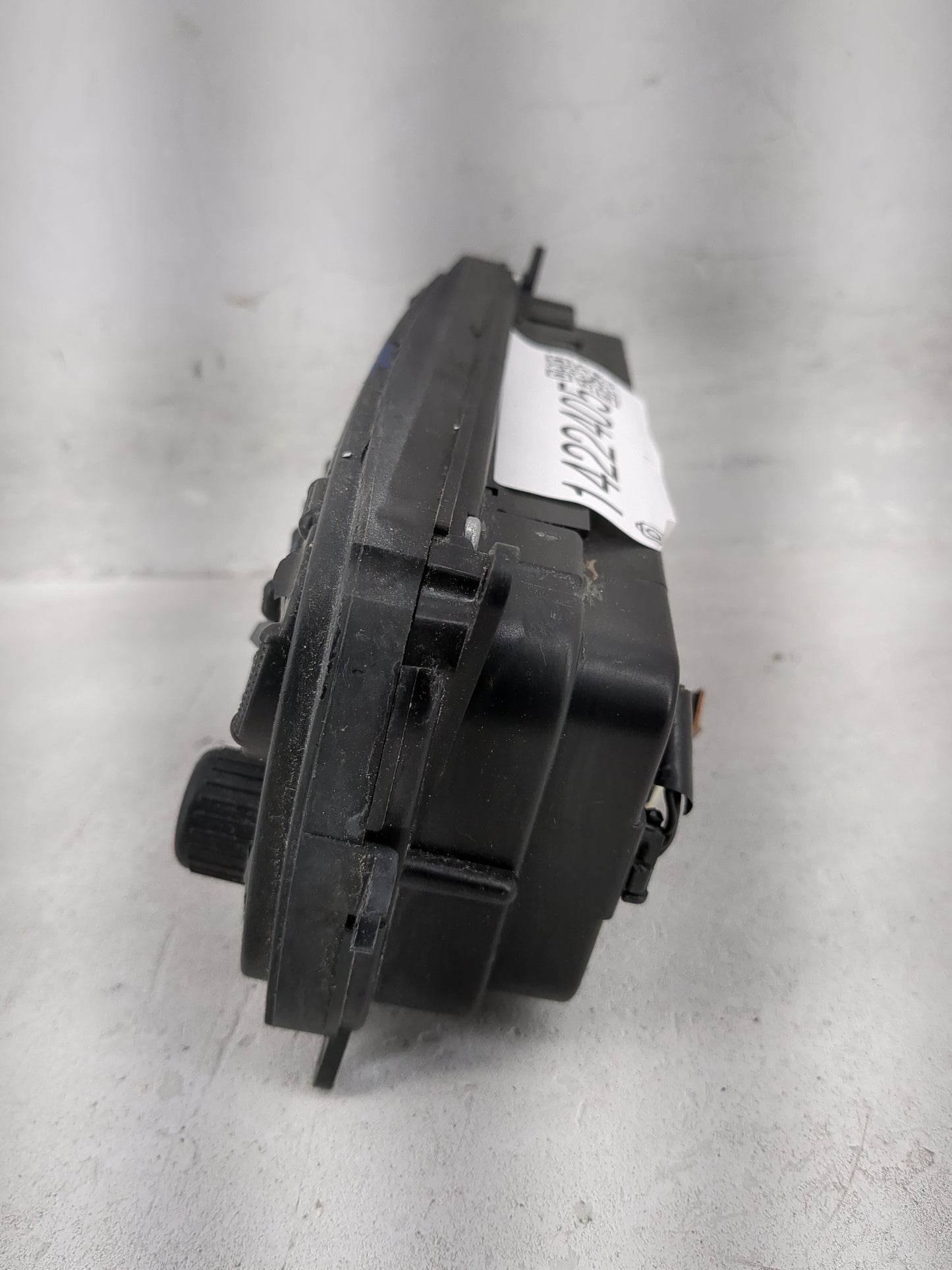2005-2007 Dodge Caravan Climate Control Module Temperature AC/Heater Replacement P/N:P05136781AB Fits Fits 2005 2006 2007 OE