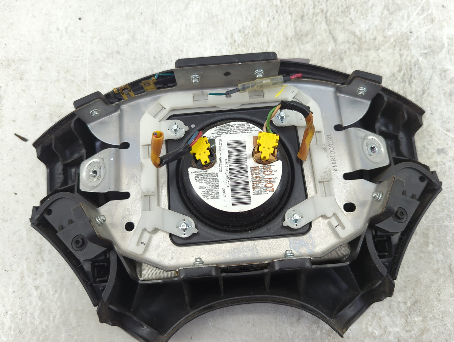 2007-2007 Dodge Caravan Air Bag Driver Left Steering Wheel Mounted - Oemusedautoparts1.com