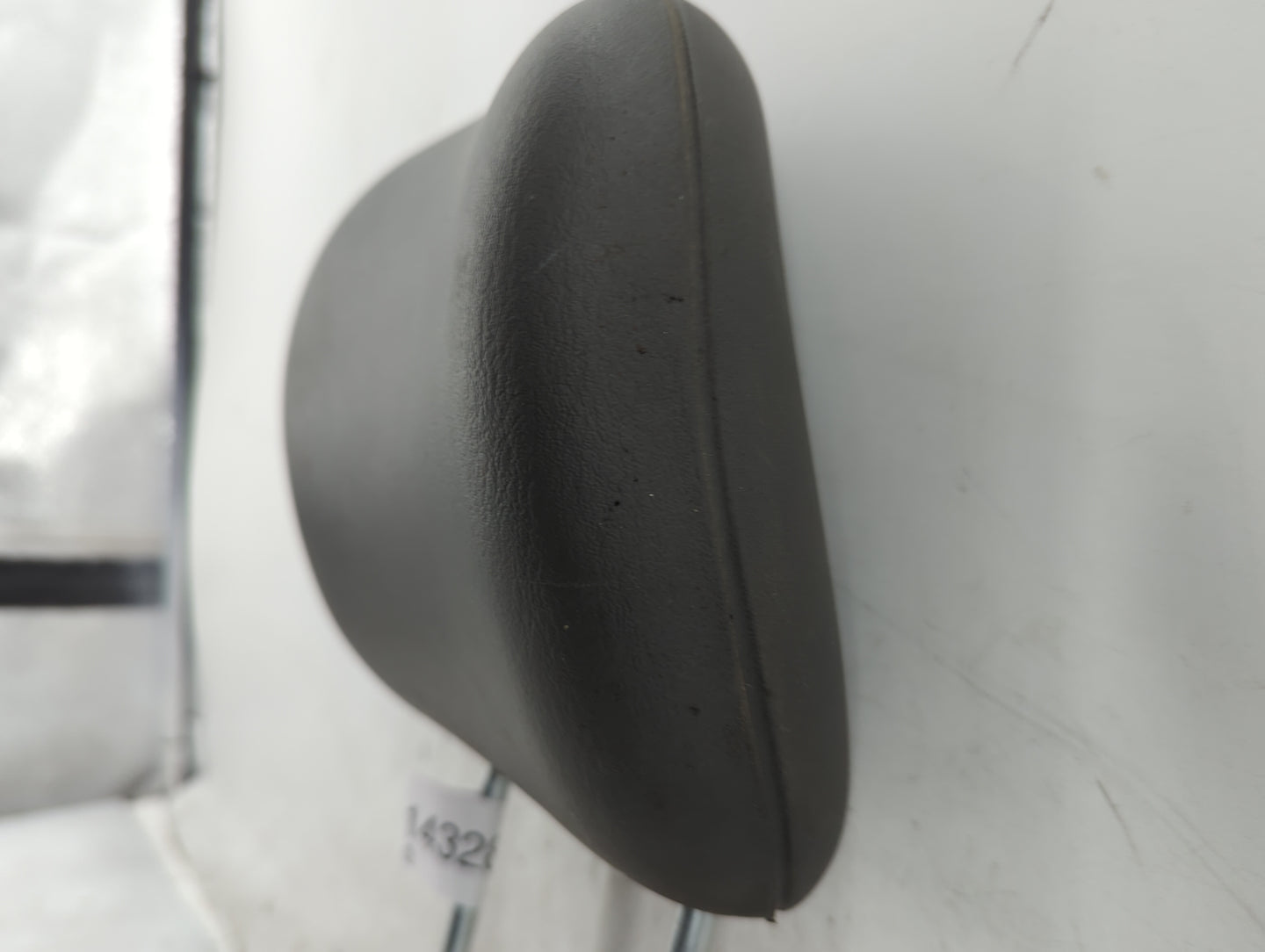 2005-2007 Dodge Caravan Headrest Head Rest Front Driver Seat Grey - Oemusedautoparts1.com