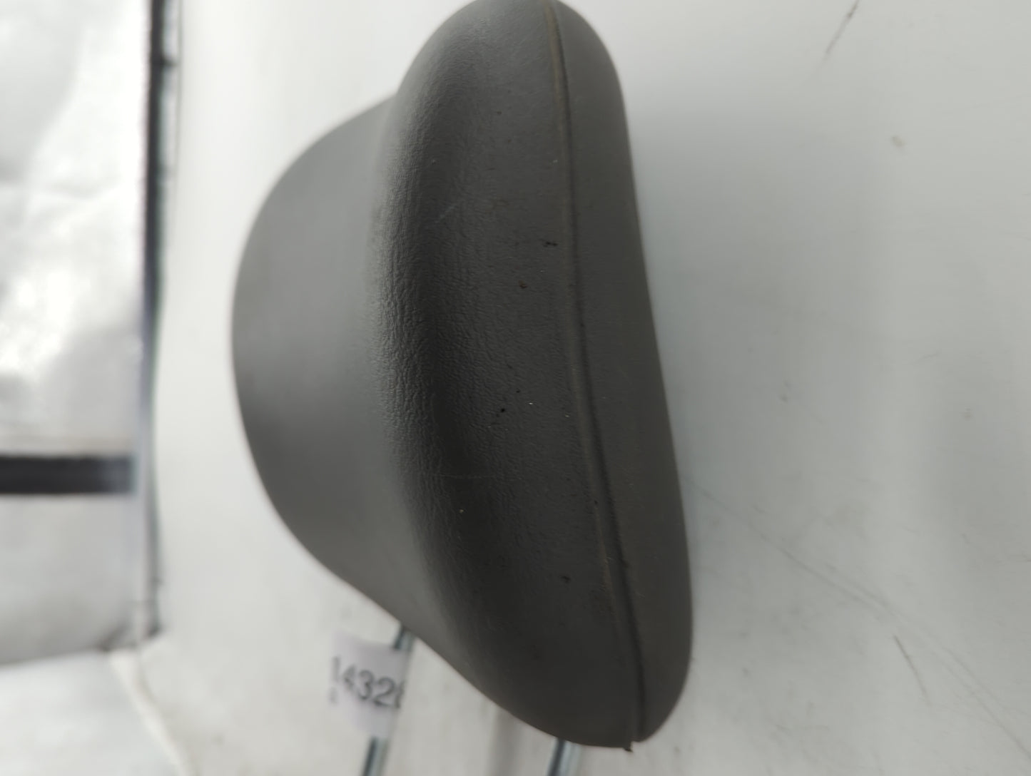 2005-2007 Dodge Caravan Headrest Head Rest Front Driver Seat Grey - Oemusedautoparts1.com