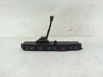 compare product 2007 Dodge Caravan Hazard Switch 028821615|746-77463 |04685842aa