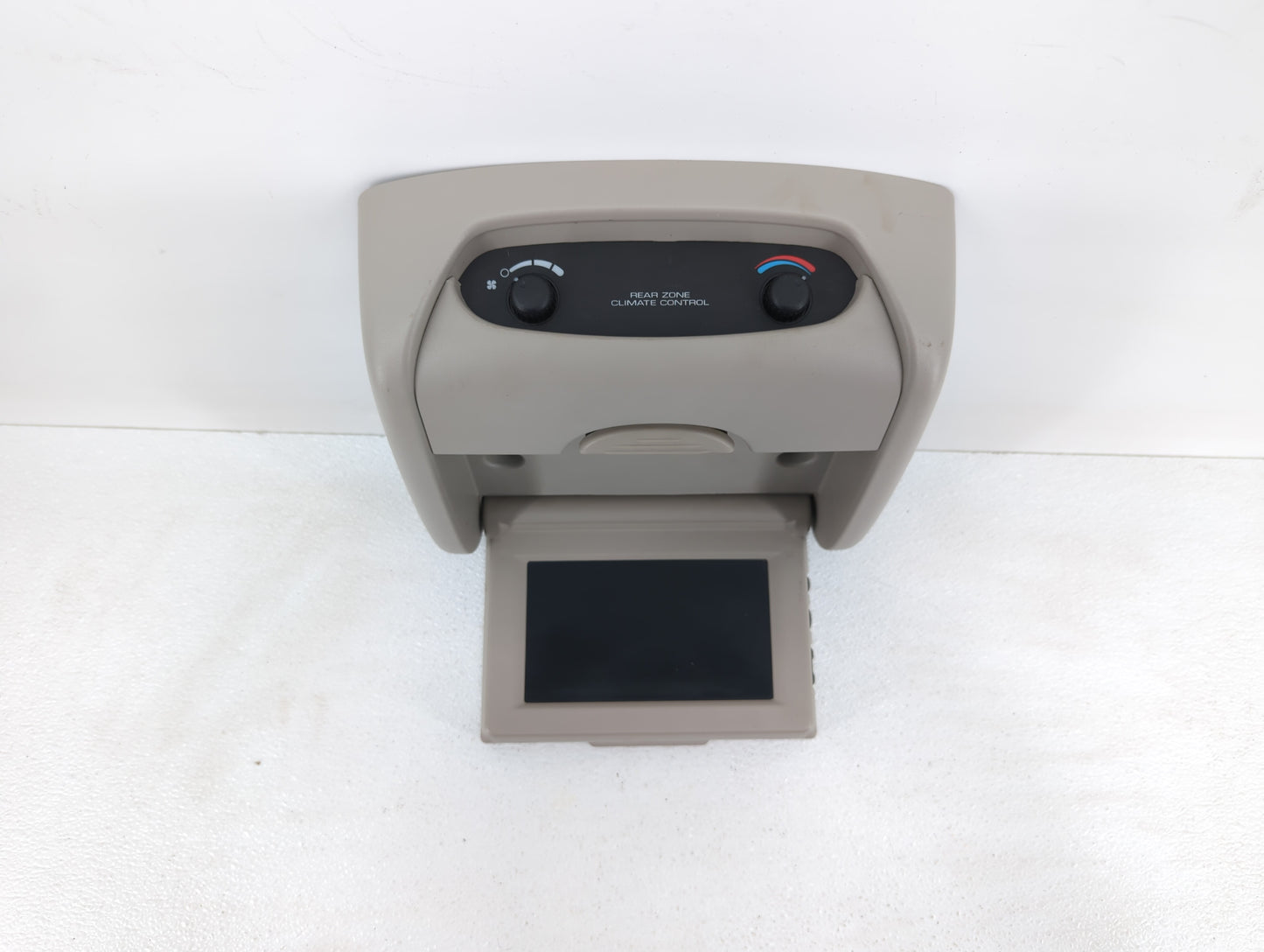 2004-2007 Dodge Caravan Overhead Roof Console Light Beige - Oemusedautoparts1.com