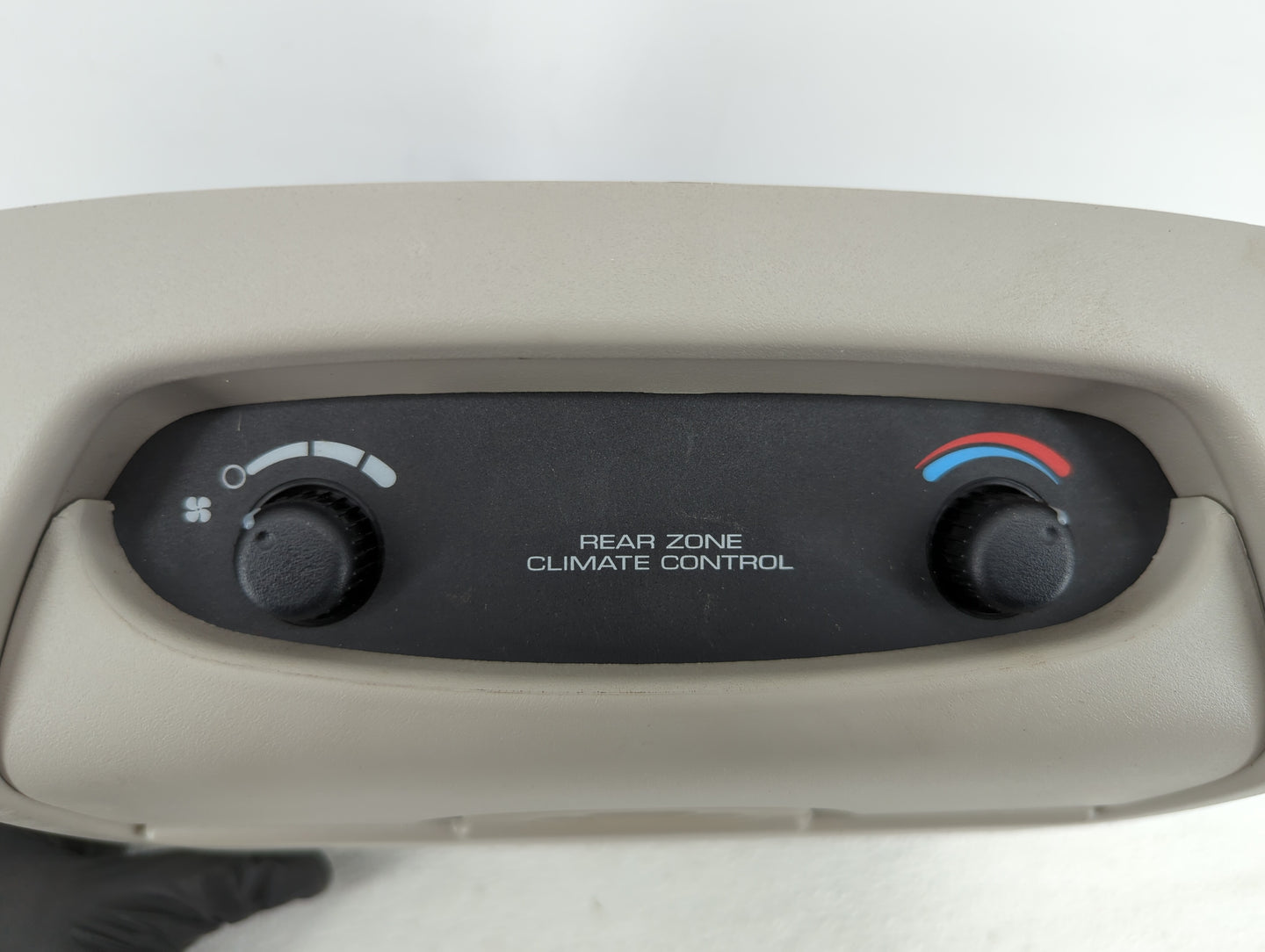 2007 Dodge Caravan Overhead Console W/rear Climate Control Light Beige - Oemusedautoparts1.com