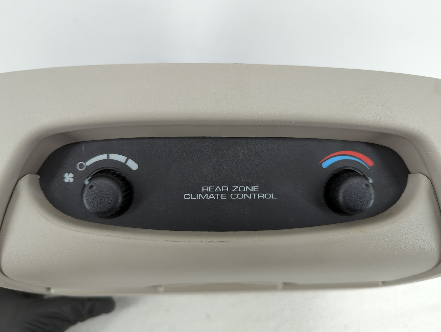 2007 Dodge Caravan Overhead Console W/rear Climate Control Light Beige - Oemusedautoparts1.com