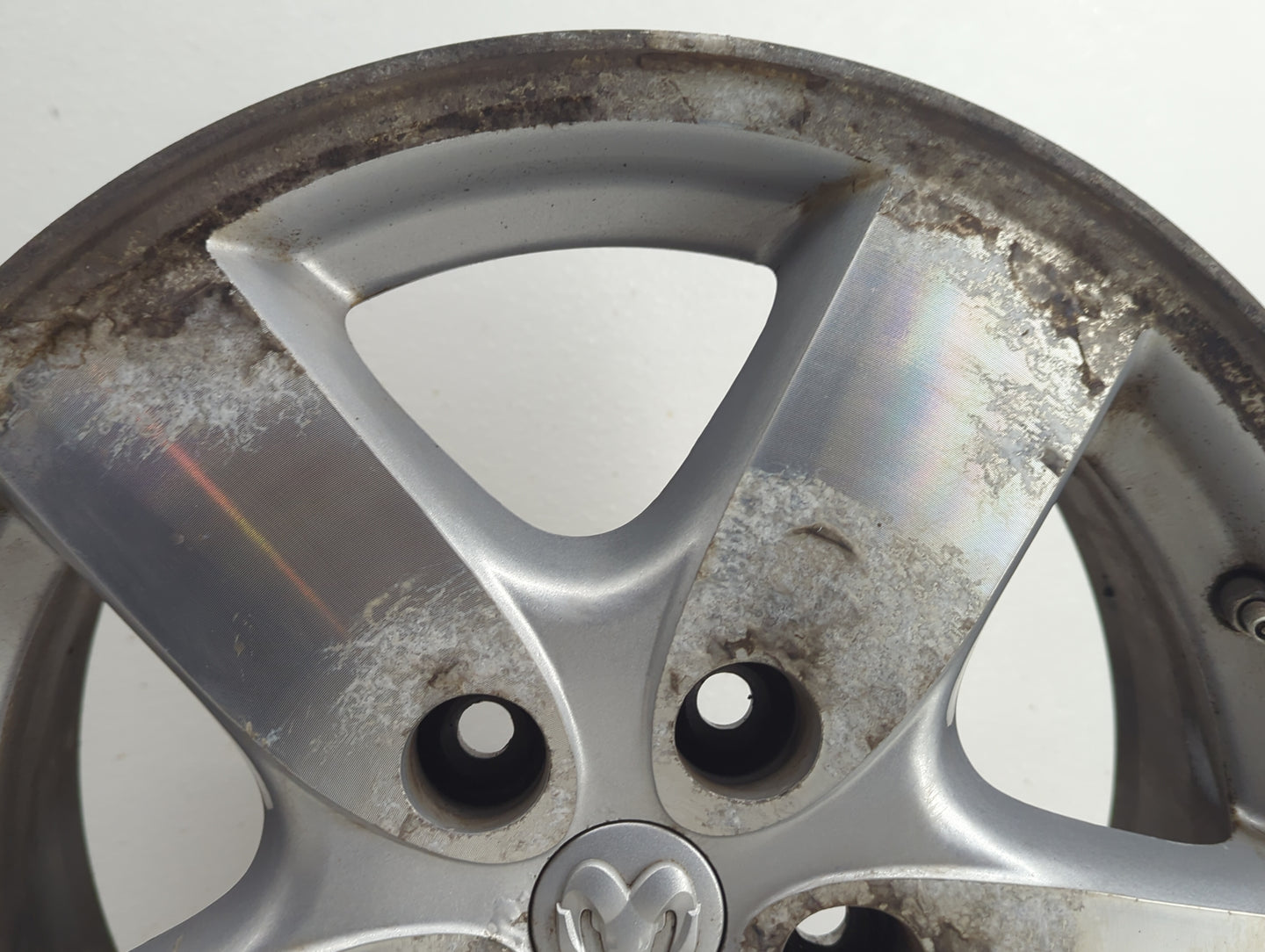 2005-2007 Dodge Caravan Oem Wheel Rim - Oemusedautoparts1.com