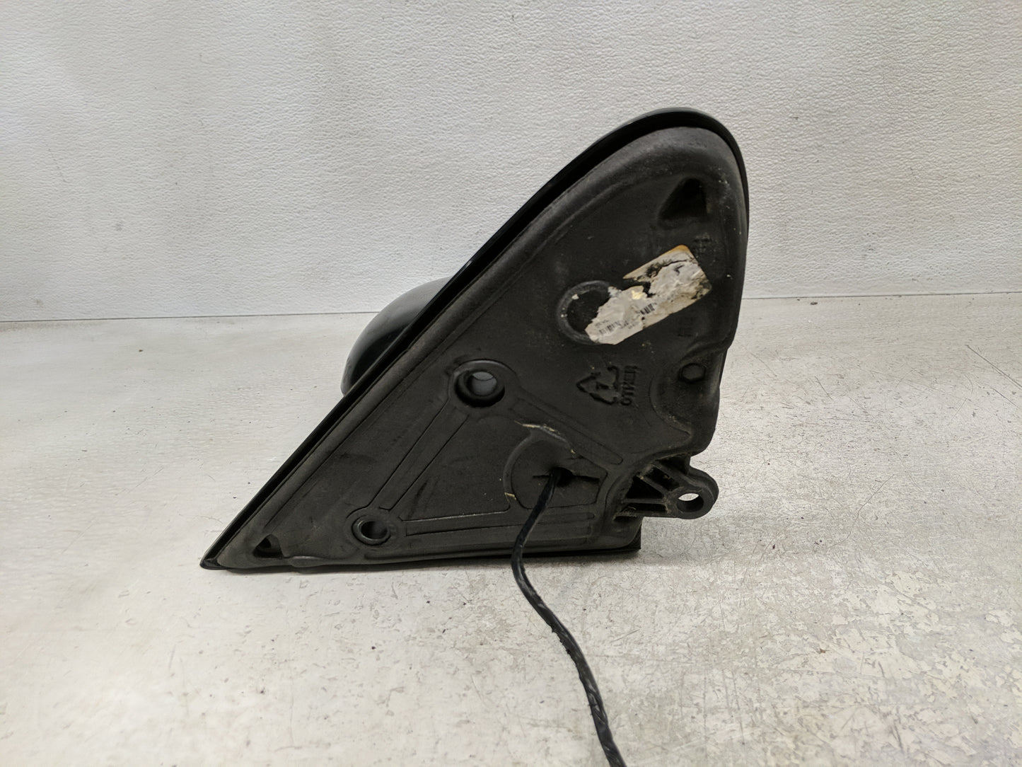 2005-2007 Dodge Caravan Driver Side View Mirror - Left Door Mirror OEM Used - Oemusedautoparts1.com